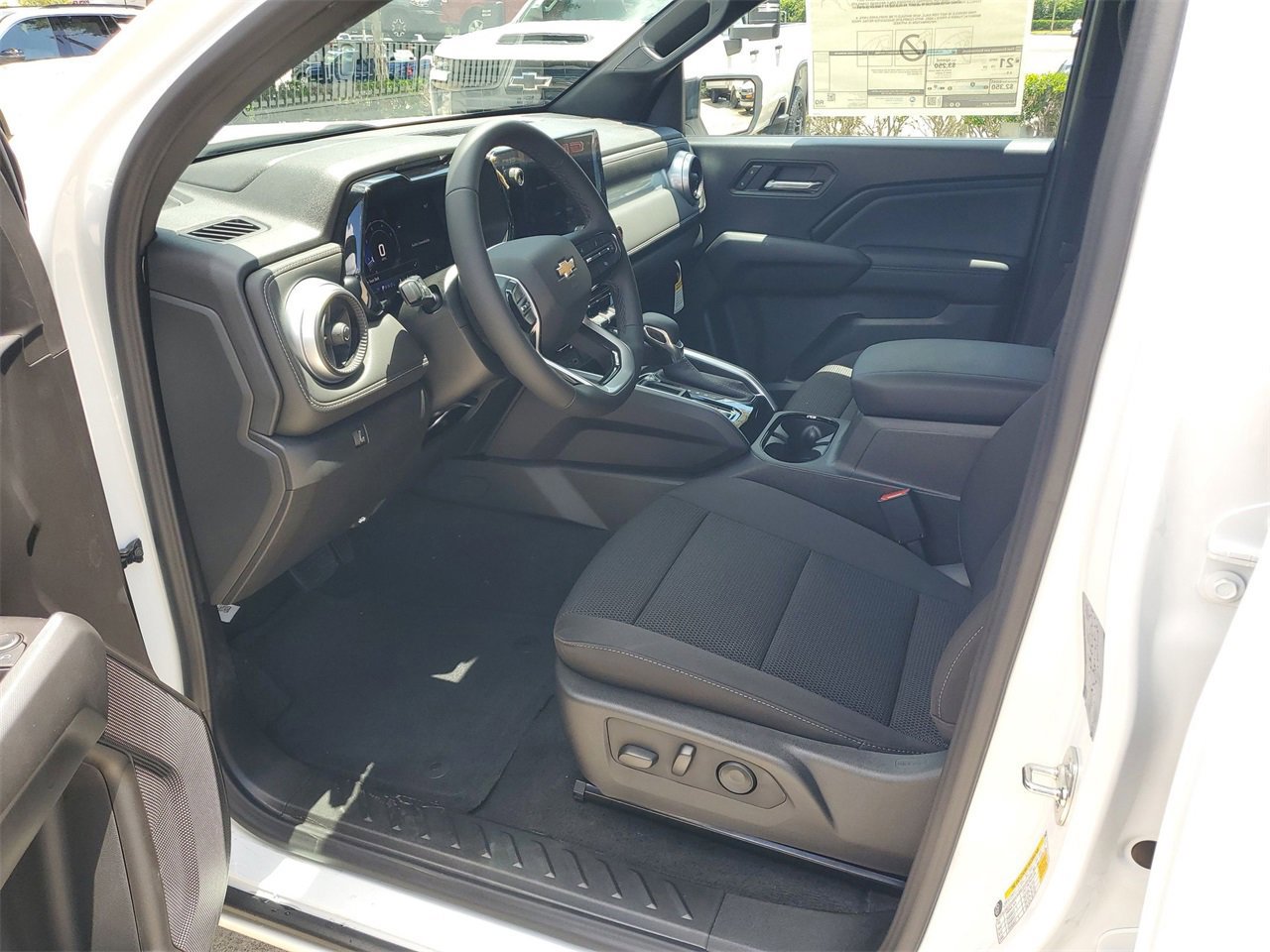 New 2026 Chevrolet Colorado LT image 14