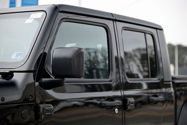 Used 2021 Jeep Gladiator Willys image 4