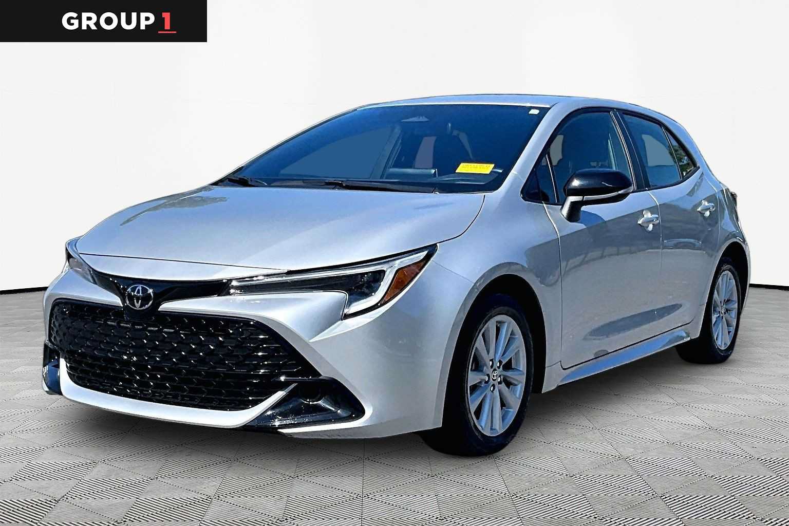 Certified 2026 Toyota Corolla SE FWD image 1