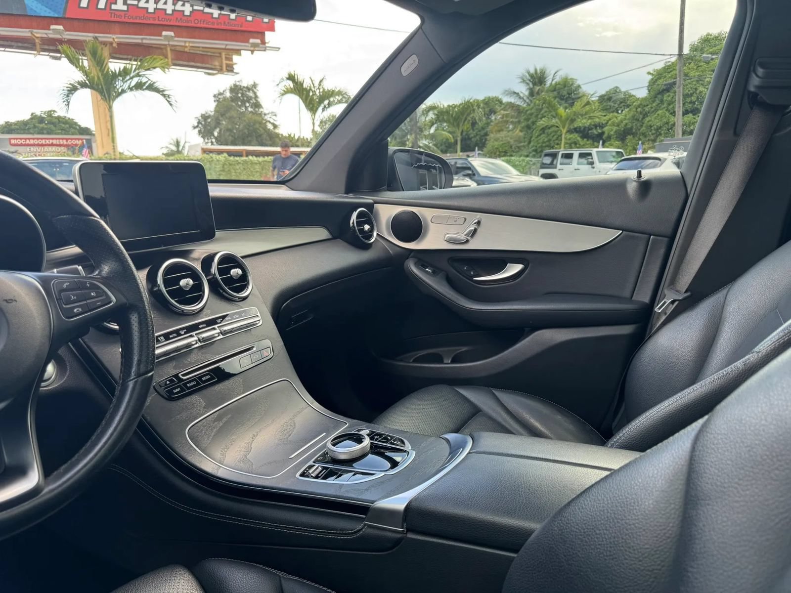 Used 2019 Mercedes-Benz GLC 300 image 41