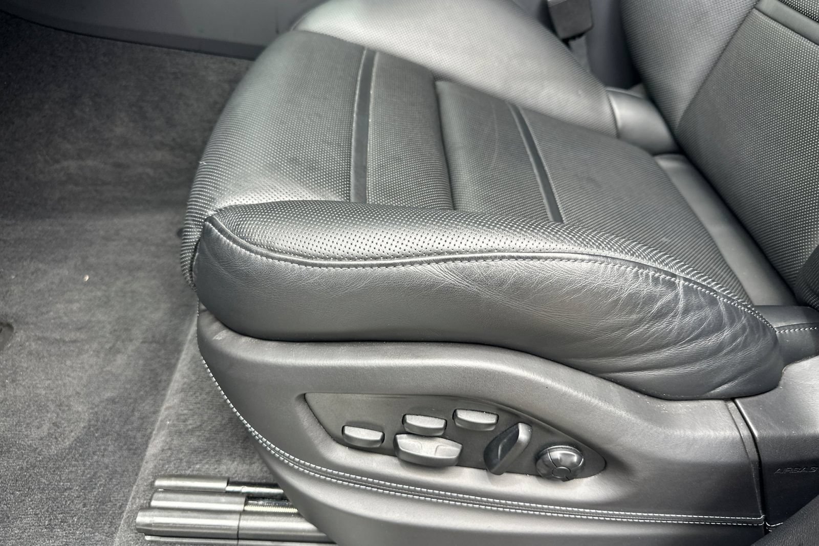 Certified 2024 Porsche Cayenne Turbo GT AWD/4WD image 14