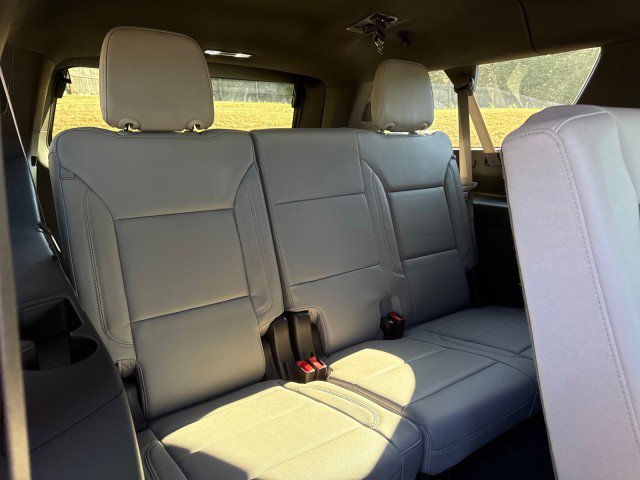 Used 2023 Chevrolet Suburban LT w/ Luxury Package image 44