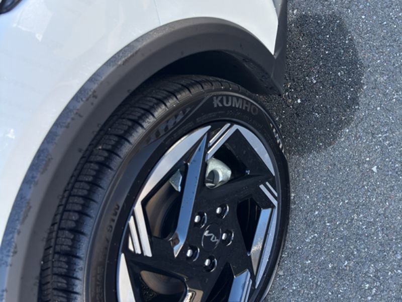 Used 2025 Kia K4 EX image 7