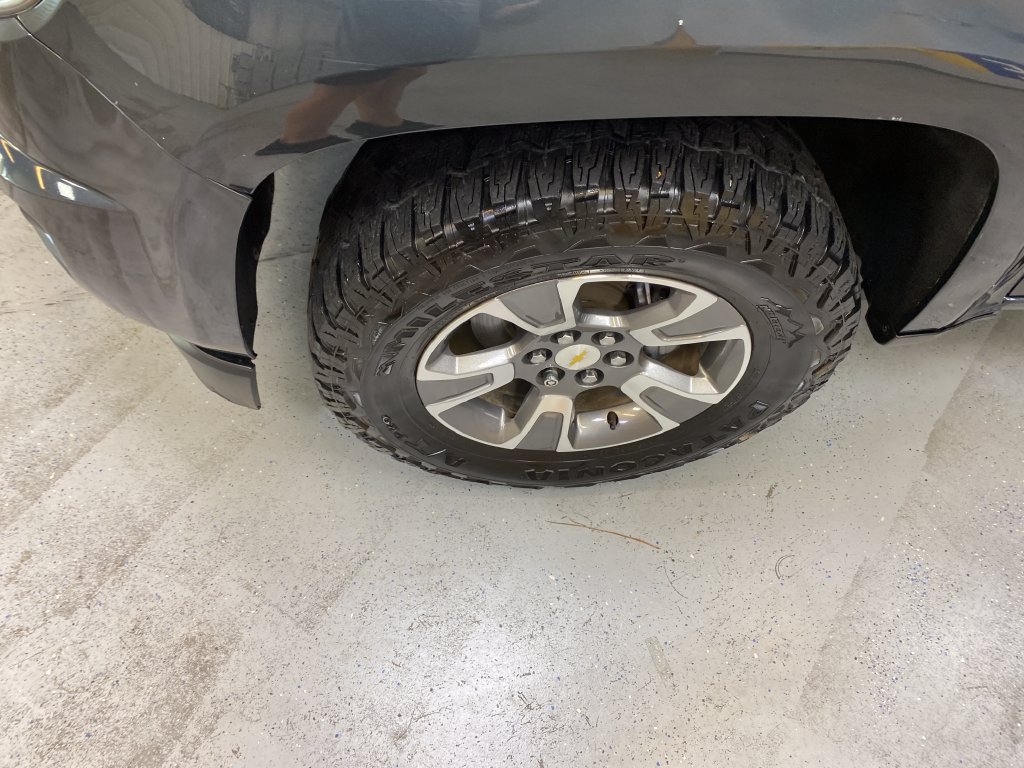 Used 2018 Chevrolet Colorado Z71 RWD image 11