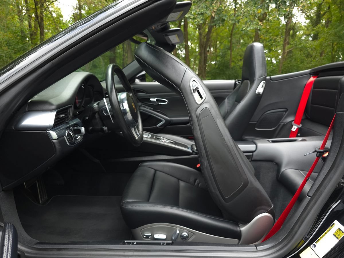 Used 2015 Porsche 911 Carrera 4S AWD/4WD image 19