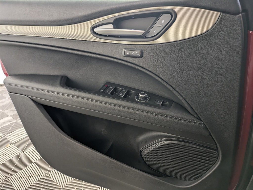 New 2025 Alfa Romeo Stelvio Sprint w/ Veloce Package image 18