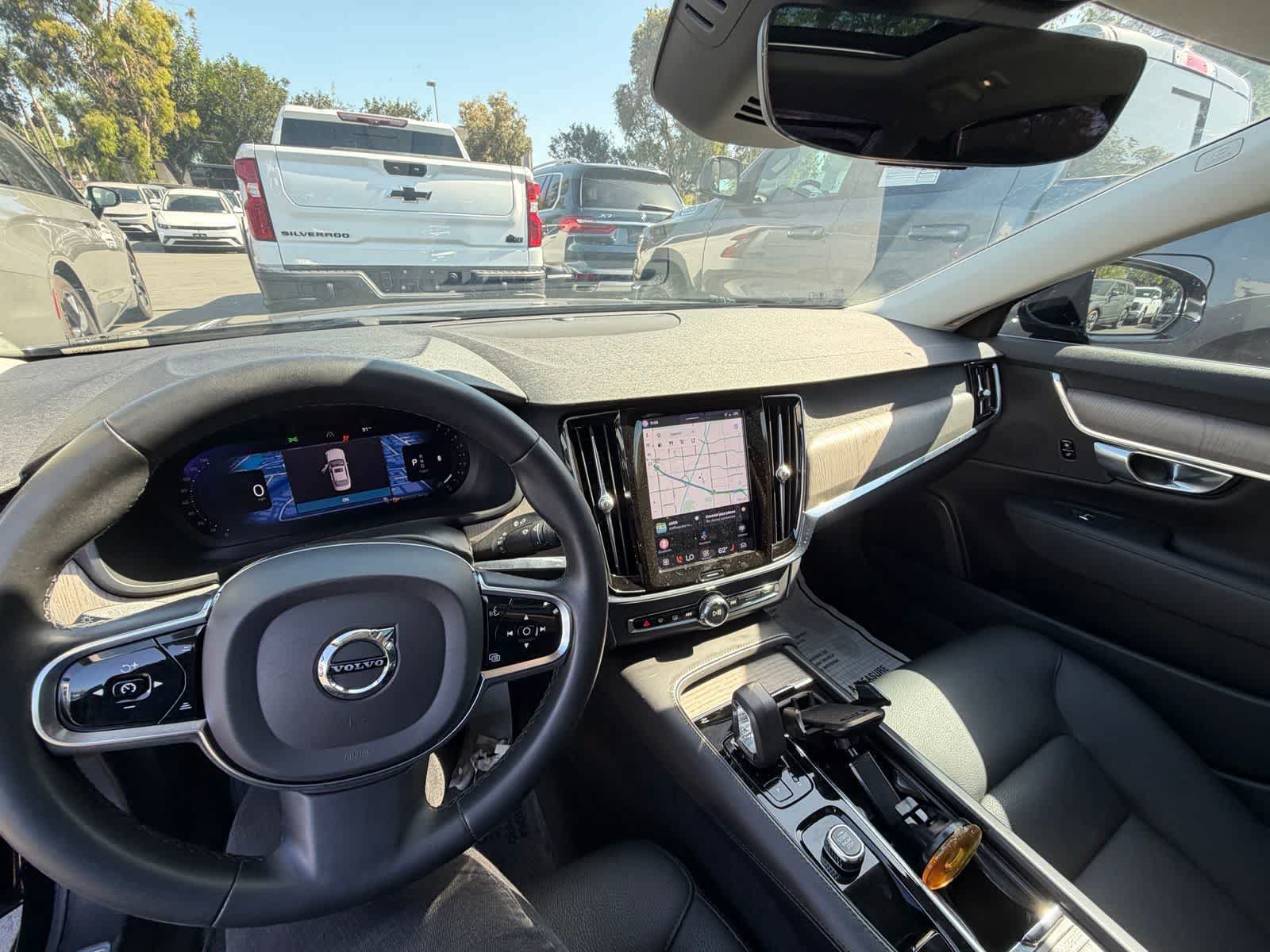 Used 2023 Volvo S90 B6 Plus AWD/4WD image 7