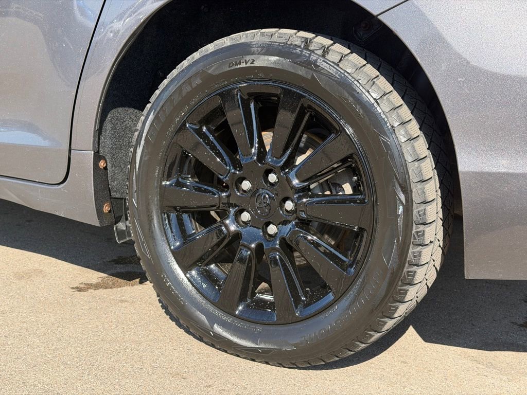 Used 2012 Toyota Sienna LE w/ Towing Pkg image 21