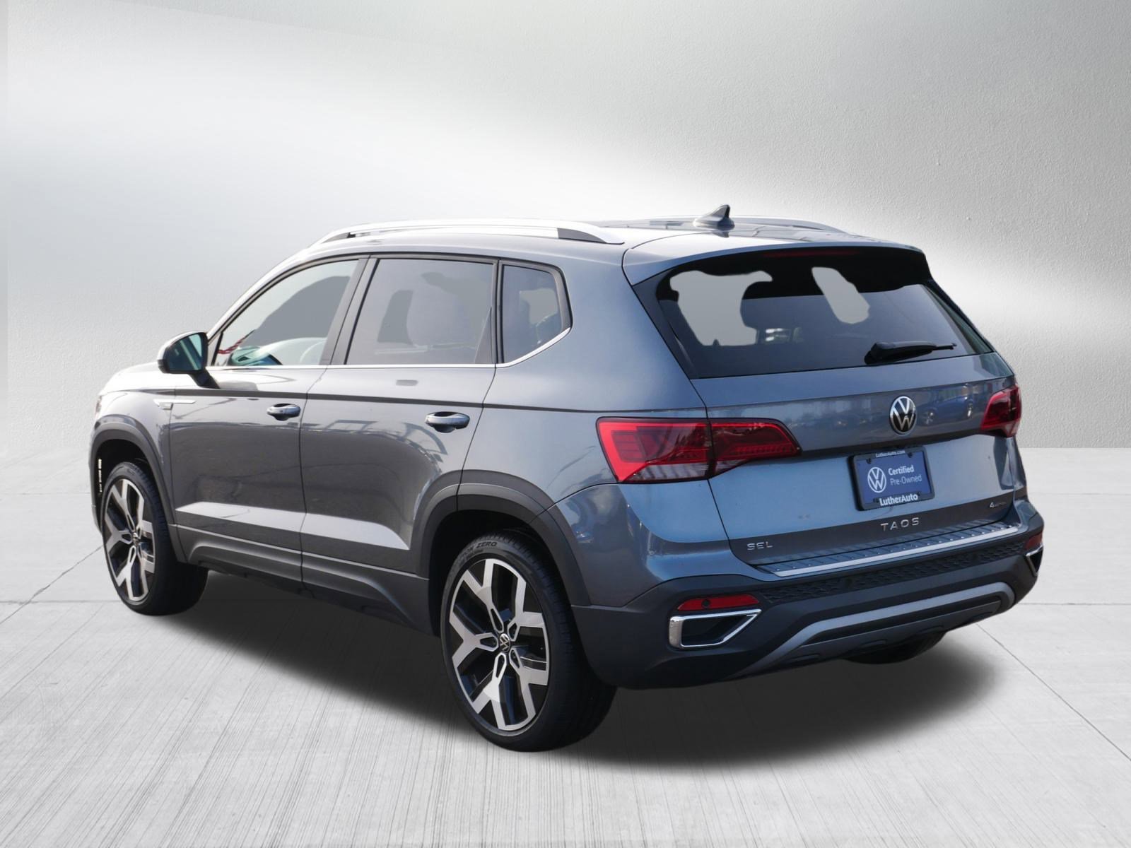 Certified 2023 Volkswagen Taos SEL image 5