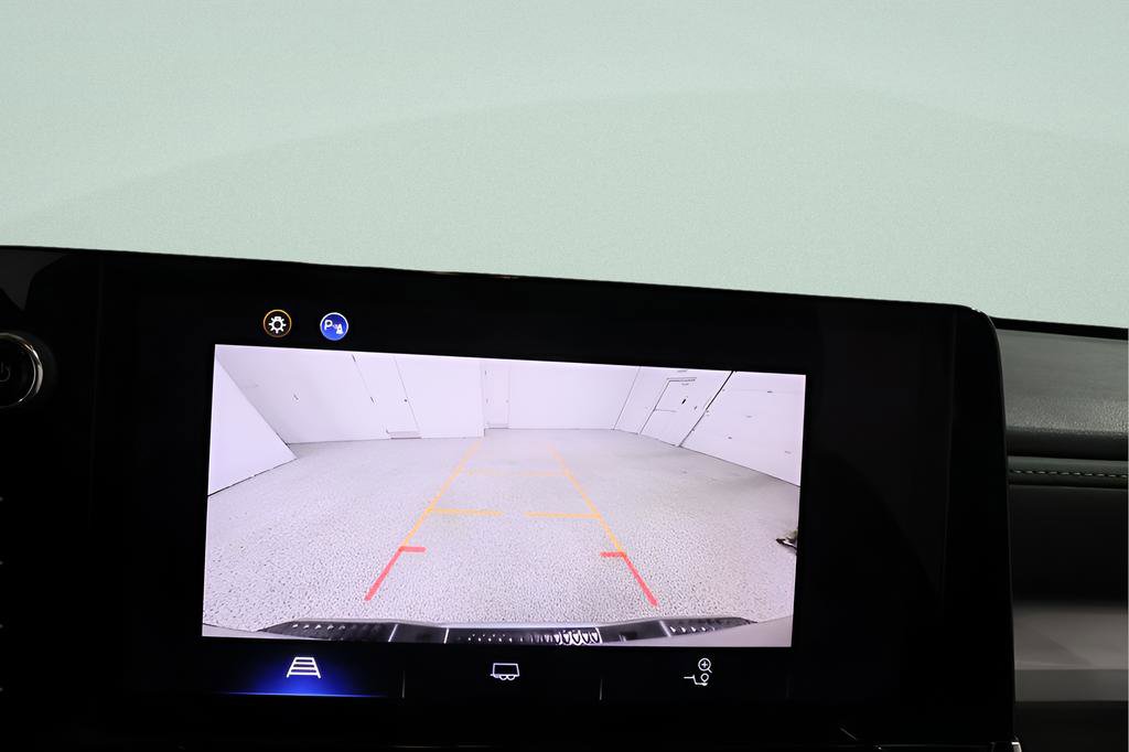 Used 2023 Chevrolet Colorado LT w/ LT Convenience Package III image 15