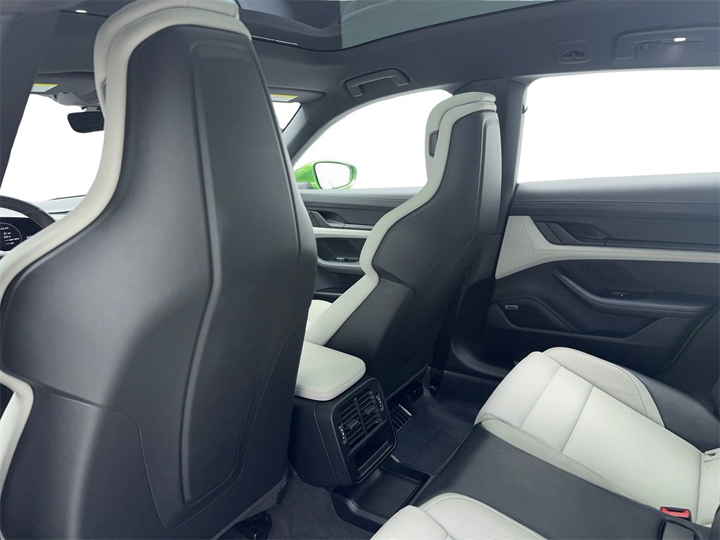 Used 2023 Porsche Taycan 4S image 41