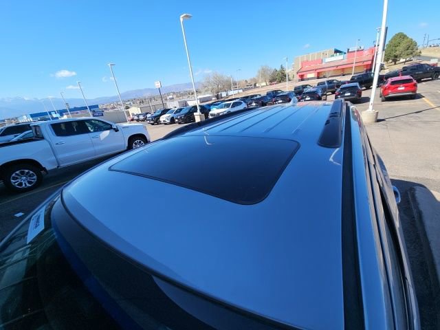 Used 2018 Dodge Durango R/T w/ Technology Group image 11