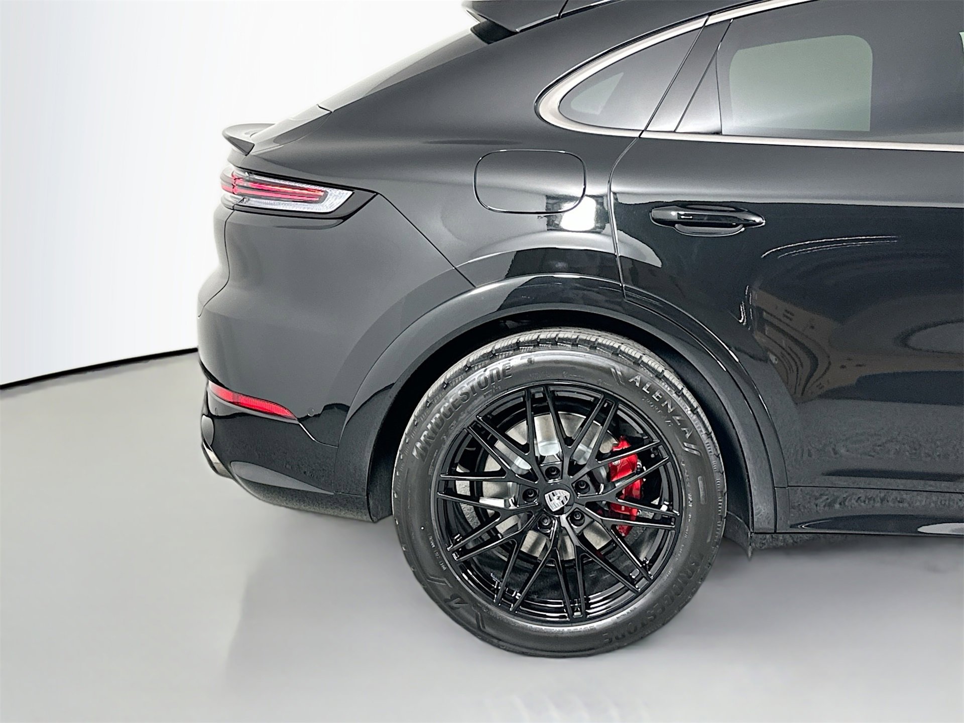 New 2026 Porsche Cayenne Turbo image 13
