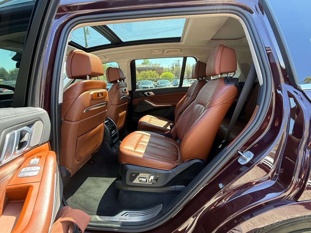 Used 2023 BMW X7 xDrive40i w/ Executive Package image 25