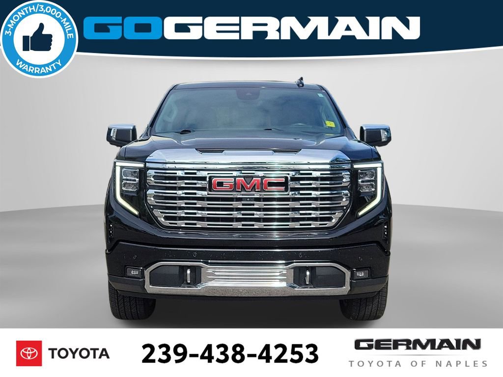 Used 2022 GMC Sierra 1500 Denali w/ Technology Package AWD/4WD image 2