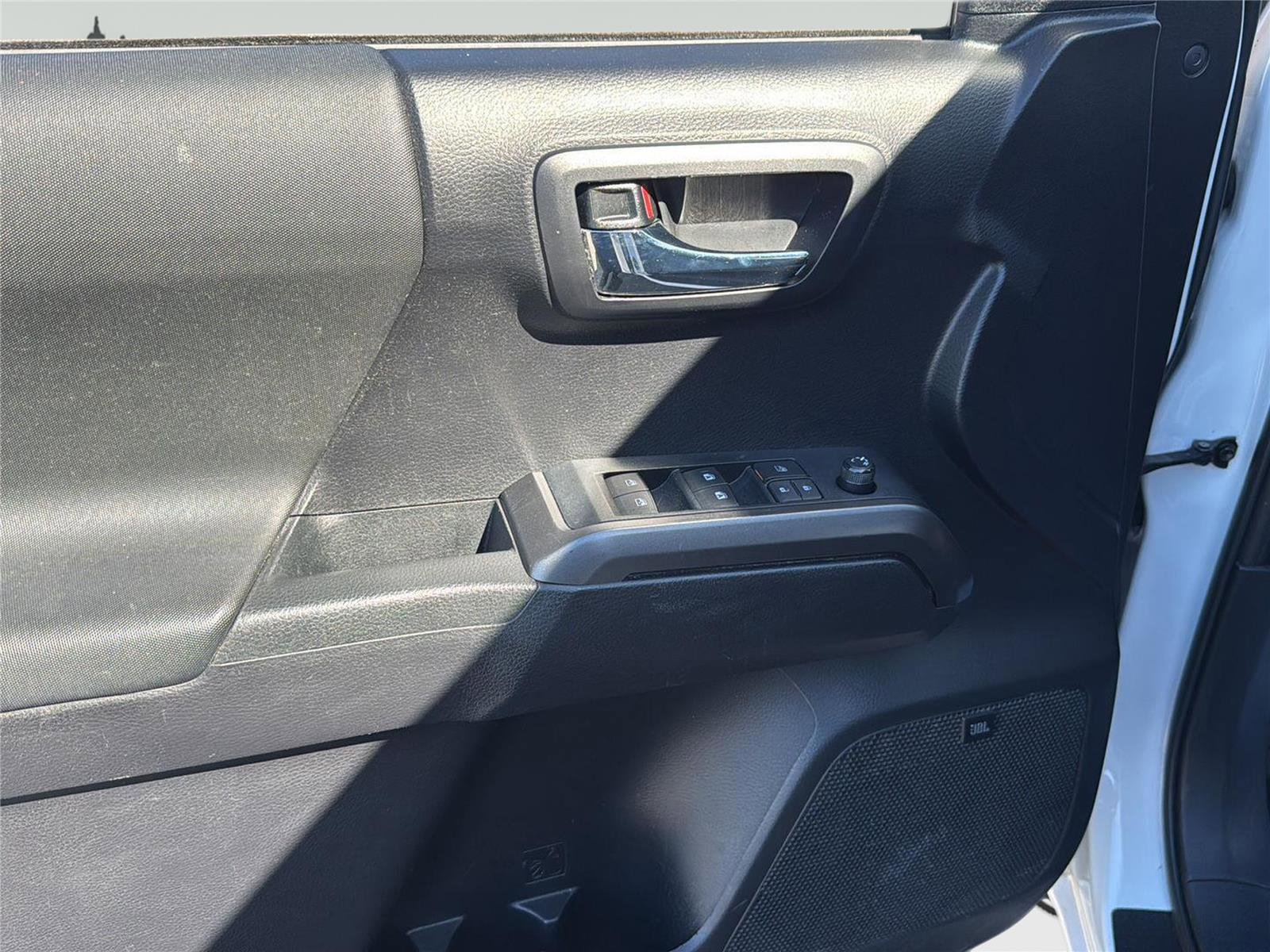 Used 2020 Toyota Tacoma TRD Sport w/ TRD Premium Sport Package image 11