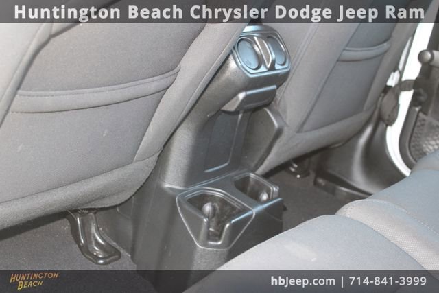 Used 2023 Jeep Wrangler Sport image 34