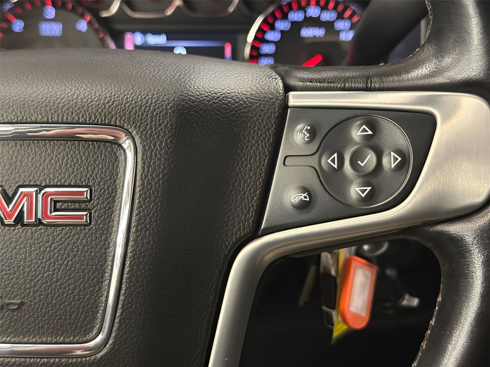 Used 2015 GMC Sierra 2500 SLT w/ Driver Alert Package image 20