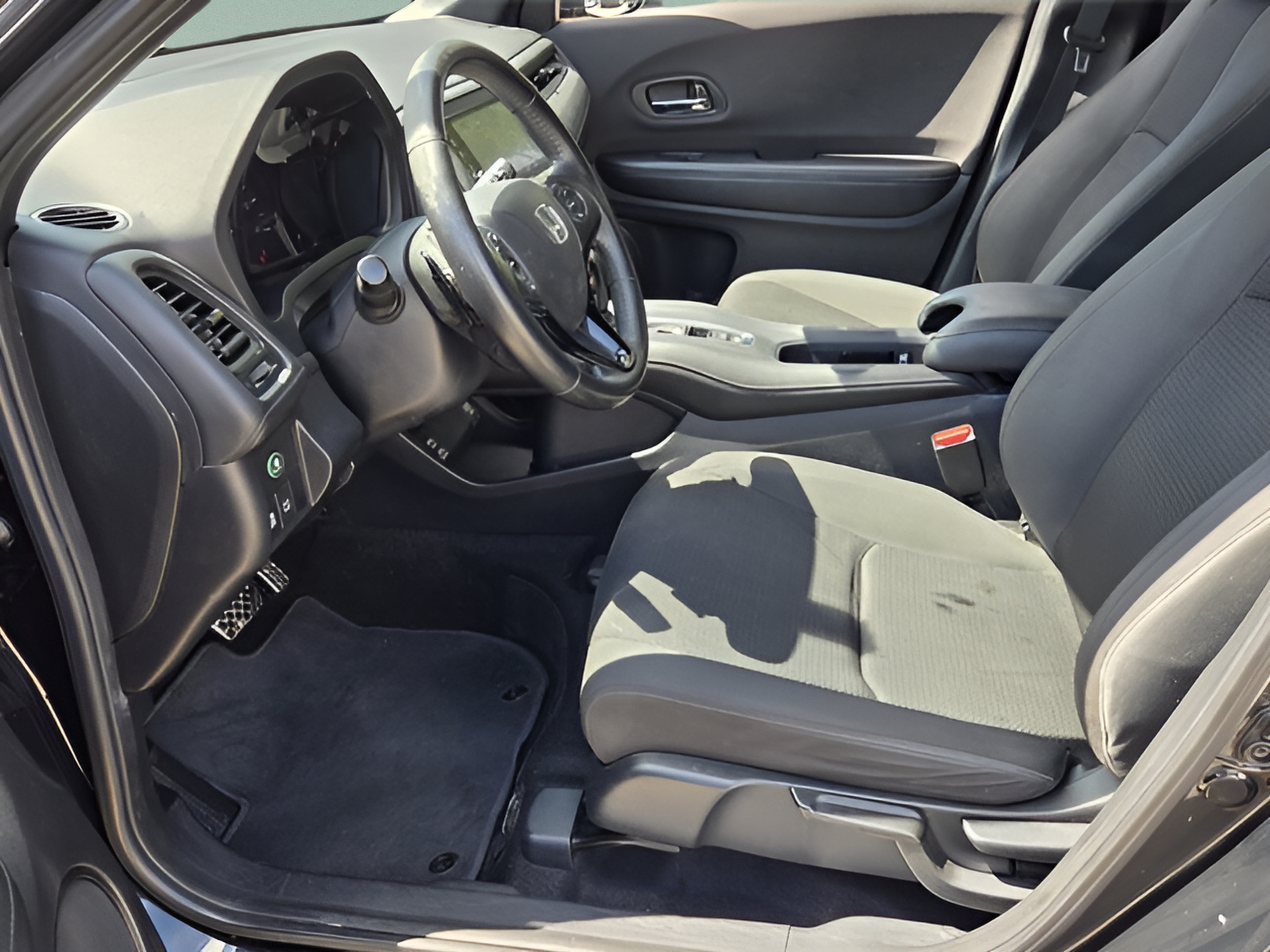 Used 2019 Honda HR-V Sport image 9