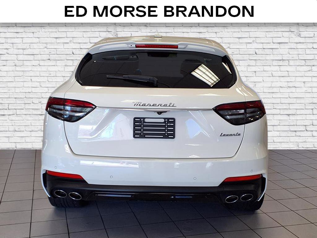Used 2023 Maserati Levante Modena image 4