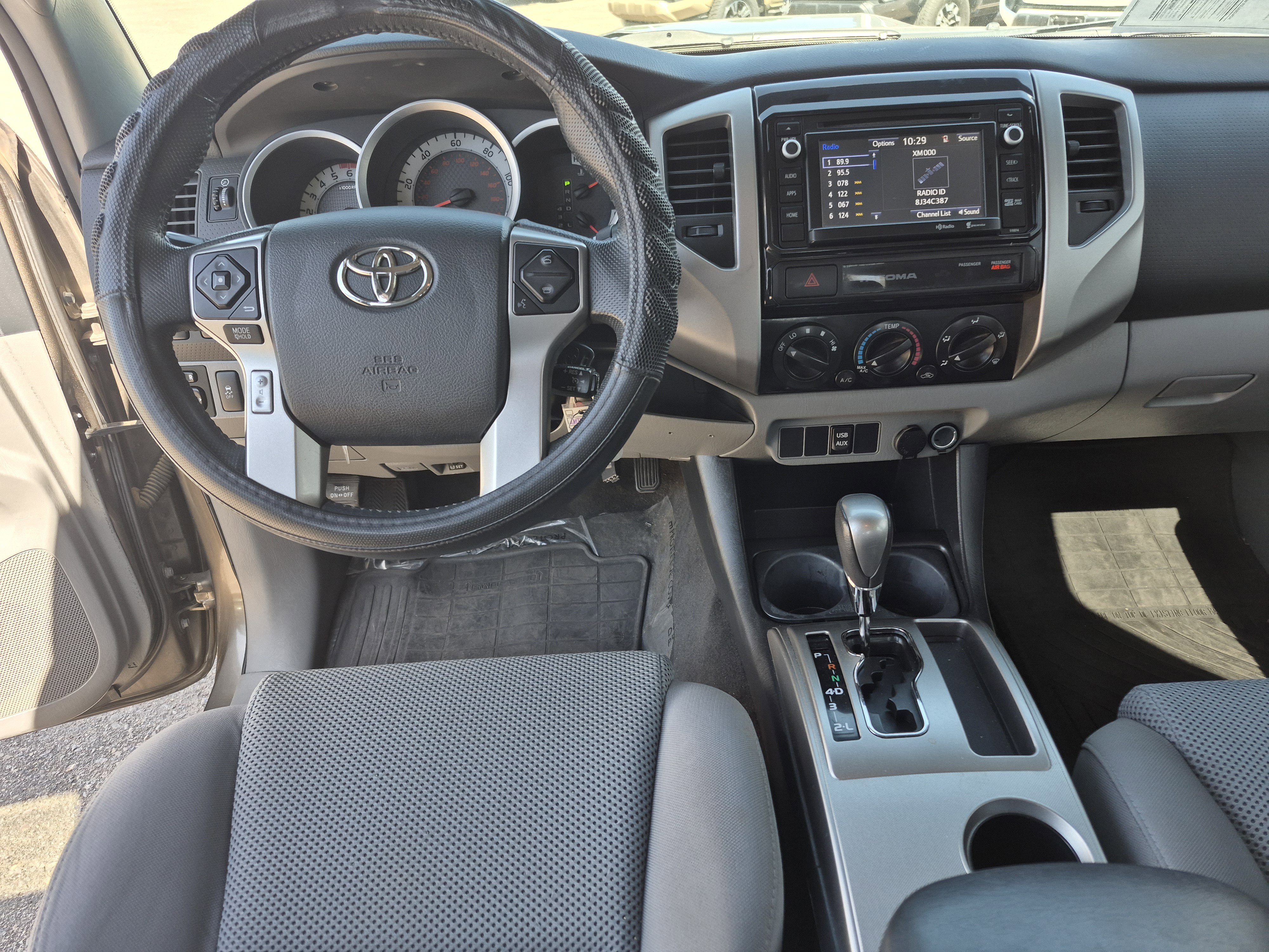 Used 2015 Toyota Tacoma PreRunner w/ TRD Sport Package RWD image 18