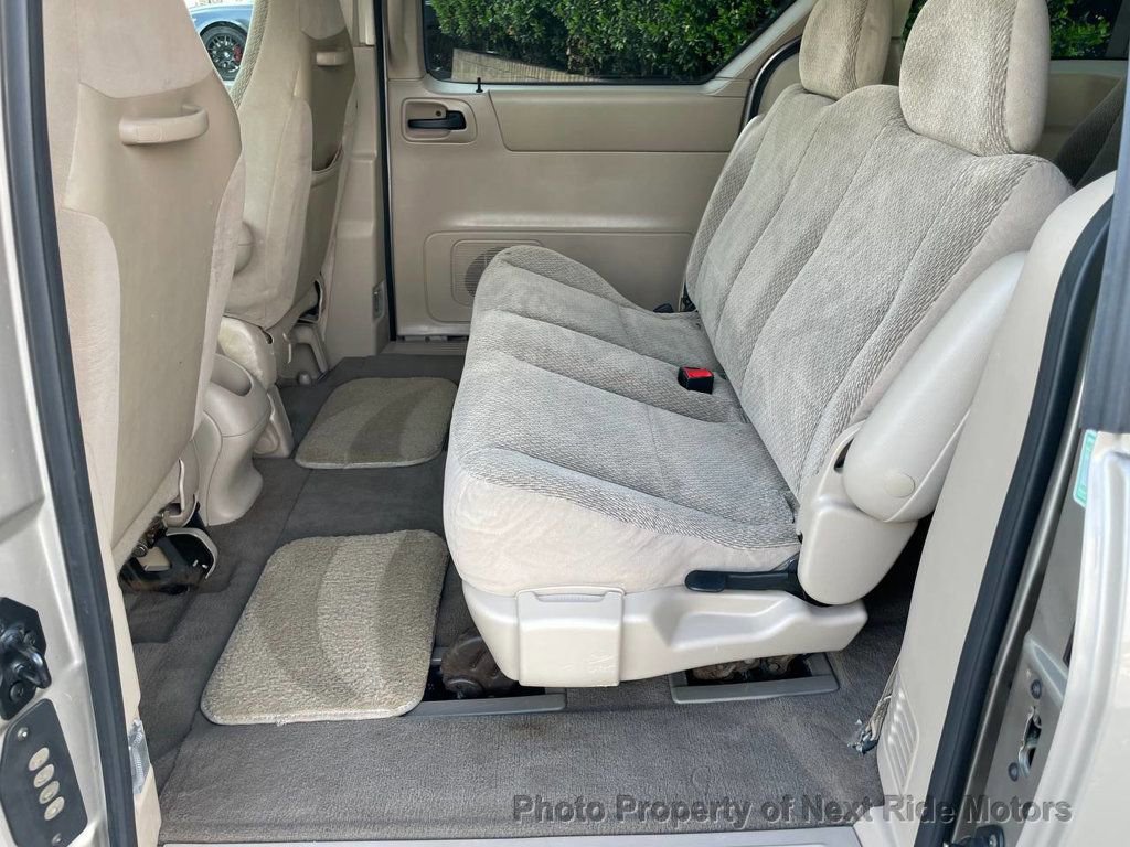 Used 2002 Ford Windstar LX FWD image 11