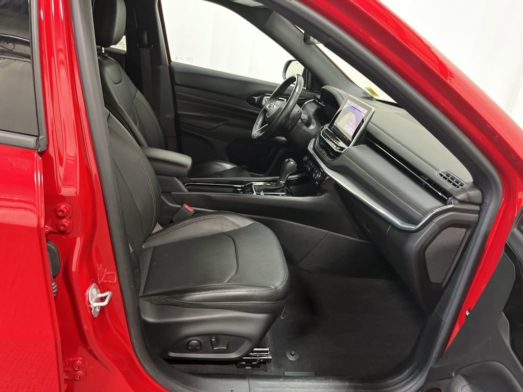 Used 2022 Jeep Compass High Altitude w/ (RED) Package image 19