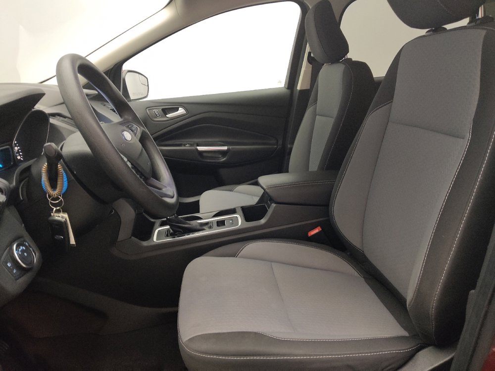 Used 2019 Ford Escape SE image 17