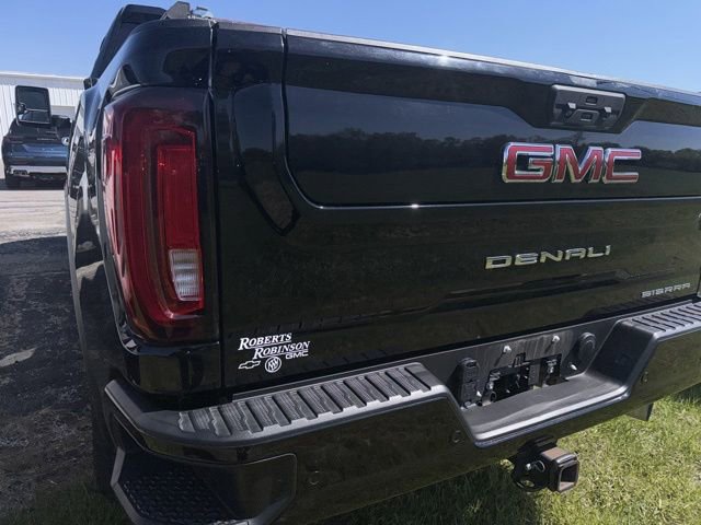 Used 2021 GMC Sierra 2500 Denali w/ Denali Black Diamond Edition AWD/4WD image 17