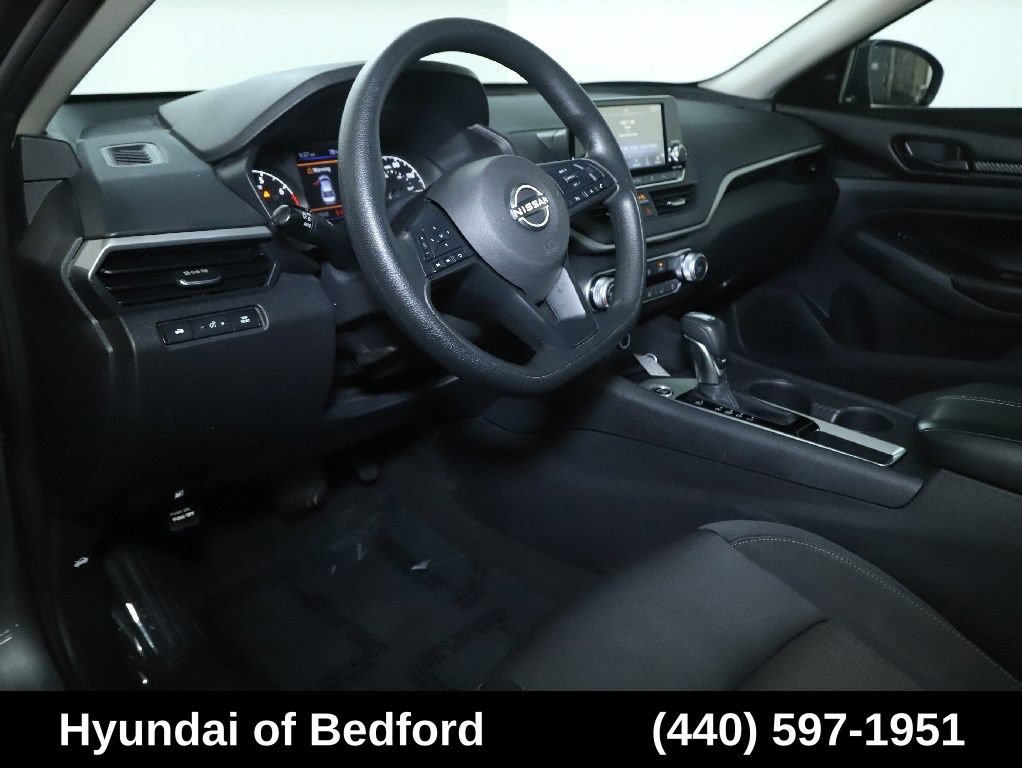 Used 2024 Nissan Altima 2.5 S FWD image 18