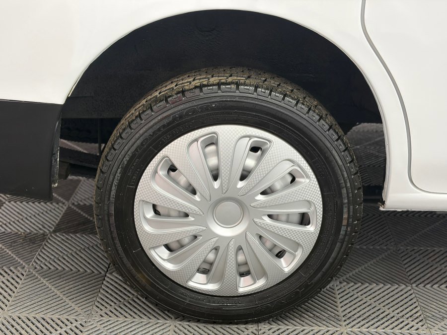 Used 2019 Nissan NV200 S FWD image 32