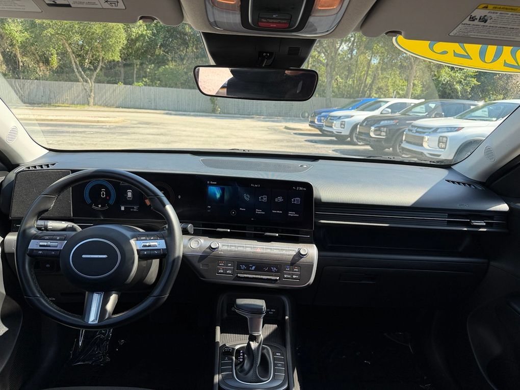 Used 2025 Hyundai Kona SEL AWD/4WD image 28