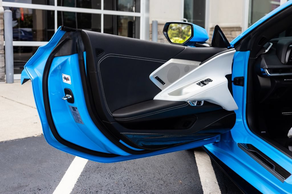 Used 2021 Chevrolet Corvette Stingray Preferred Cpe w/ Z51 Performance Package RWD image 18