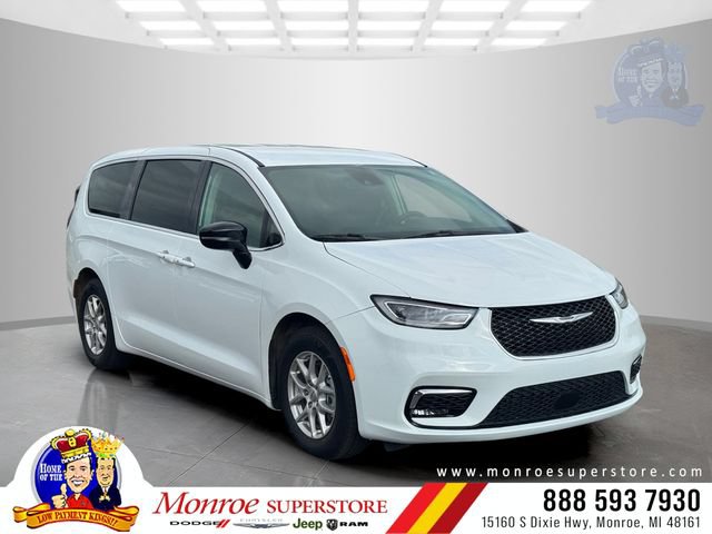 Certified 2024 Chrysler Pacifica Touring-L