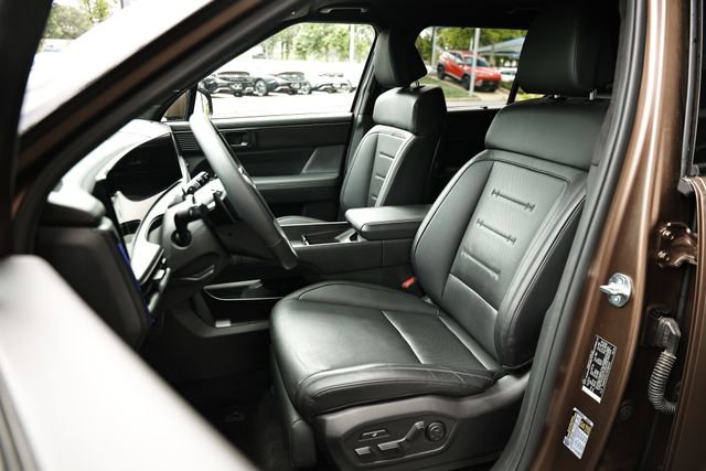 Certified 2025 Hyundai Santa Fe Calligraphy AWD/4WD image 22