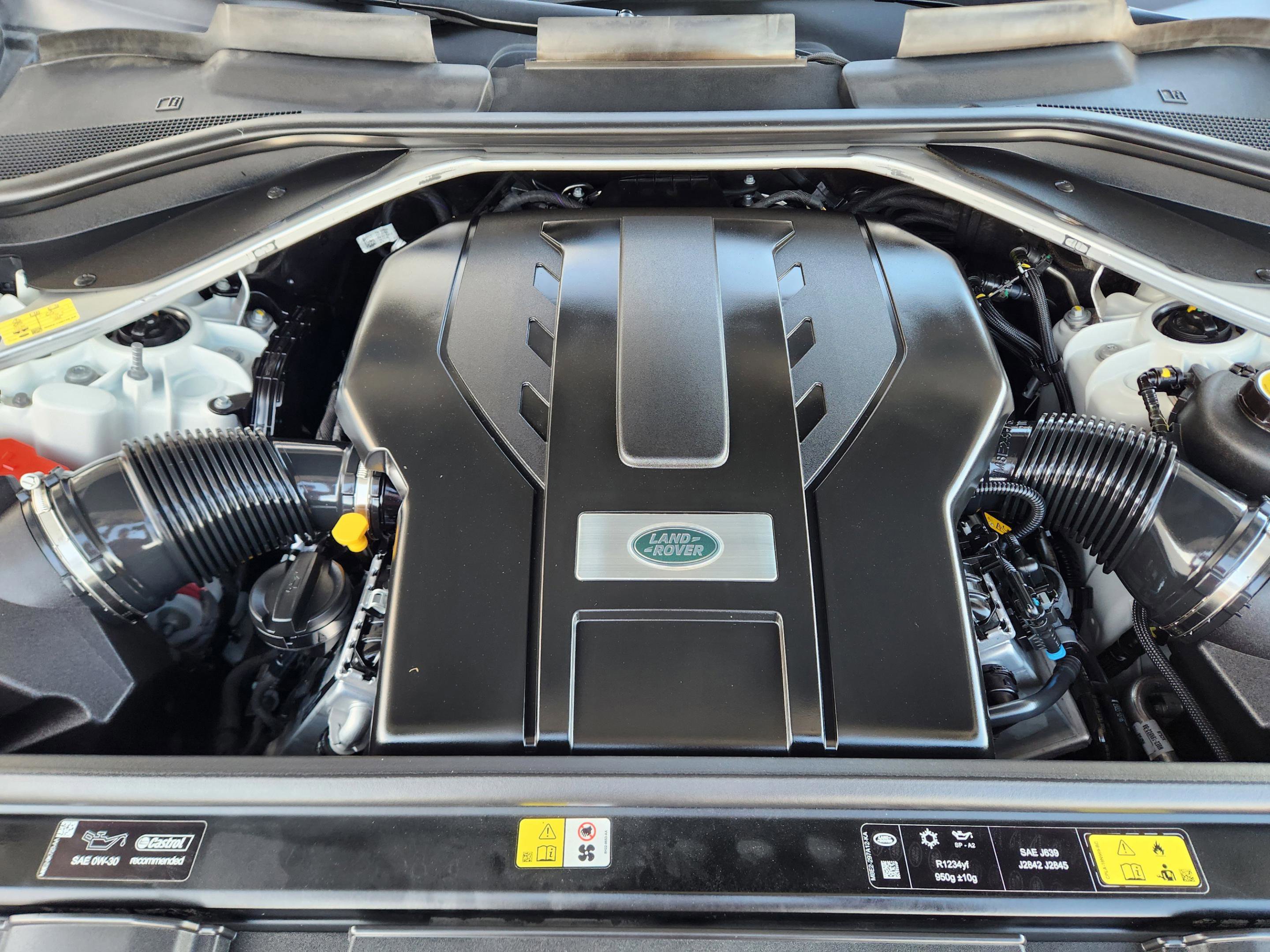 Certified 2023 Land Rover Range Rover Long Wheelbase SE image 33