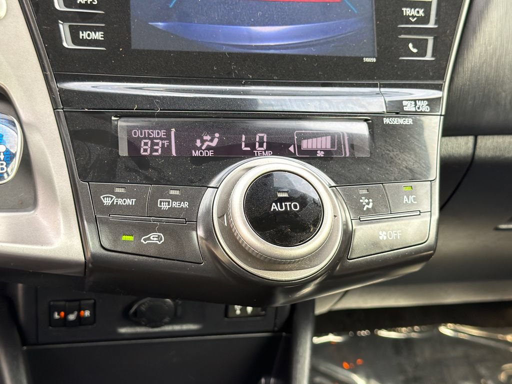 Used 2015 Toyota Prius V Five w/ Advanced Technology Package FWD image 27