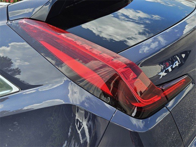Certified 2025 Cadillac XT4 Premium Luxury image 10