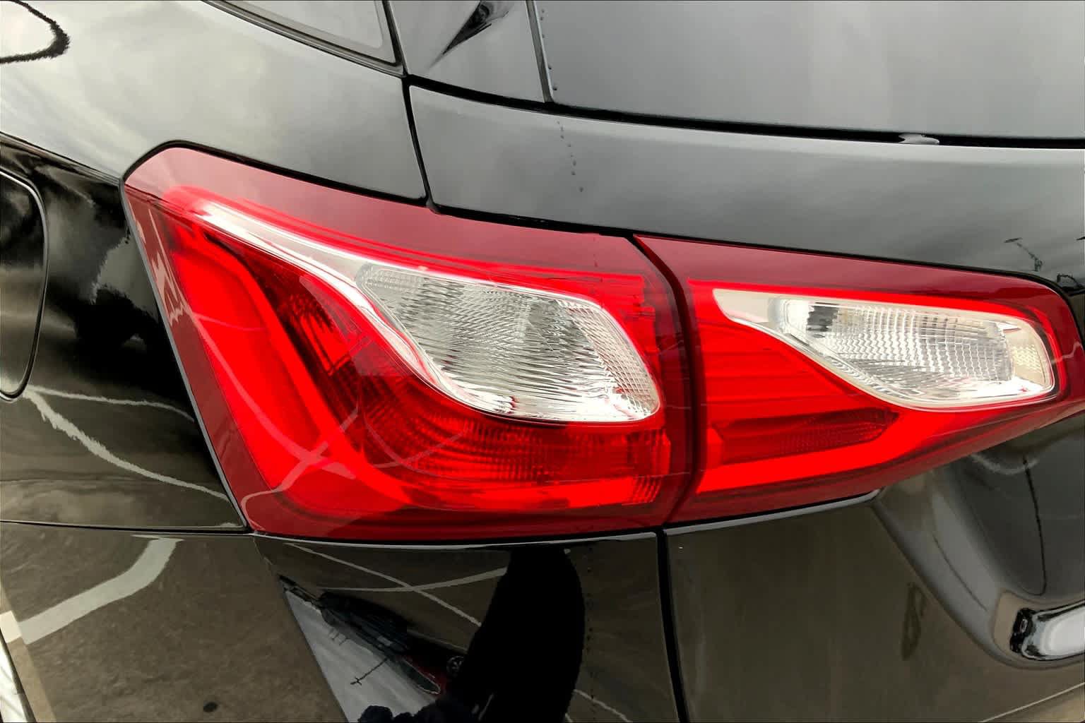 Used 2019 Chevrolet Equinox LT w/ Driver Convenience Package FWD image 25