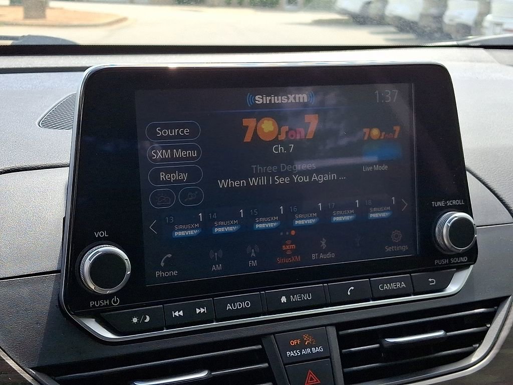 Used 2024 Nissan Altima 2.5 SV FWD image 16