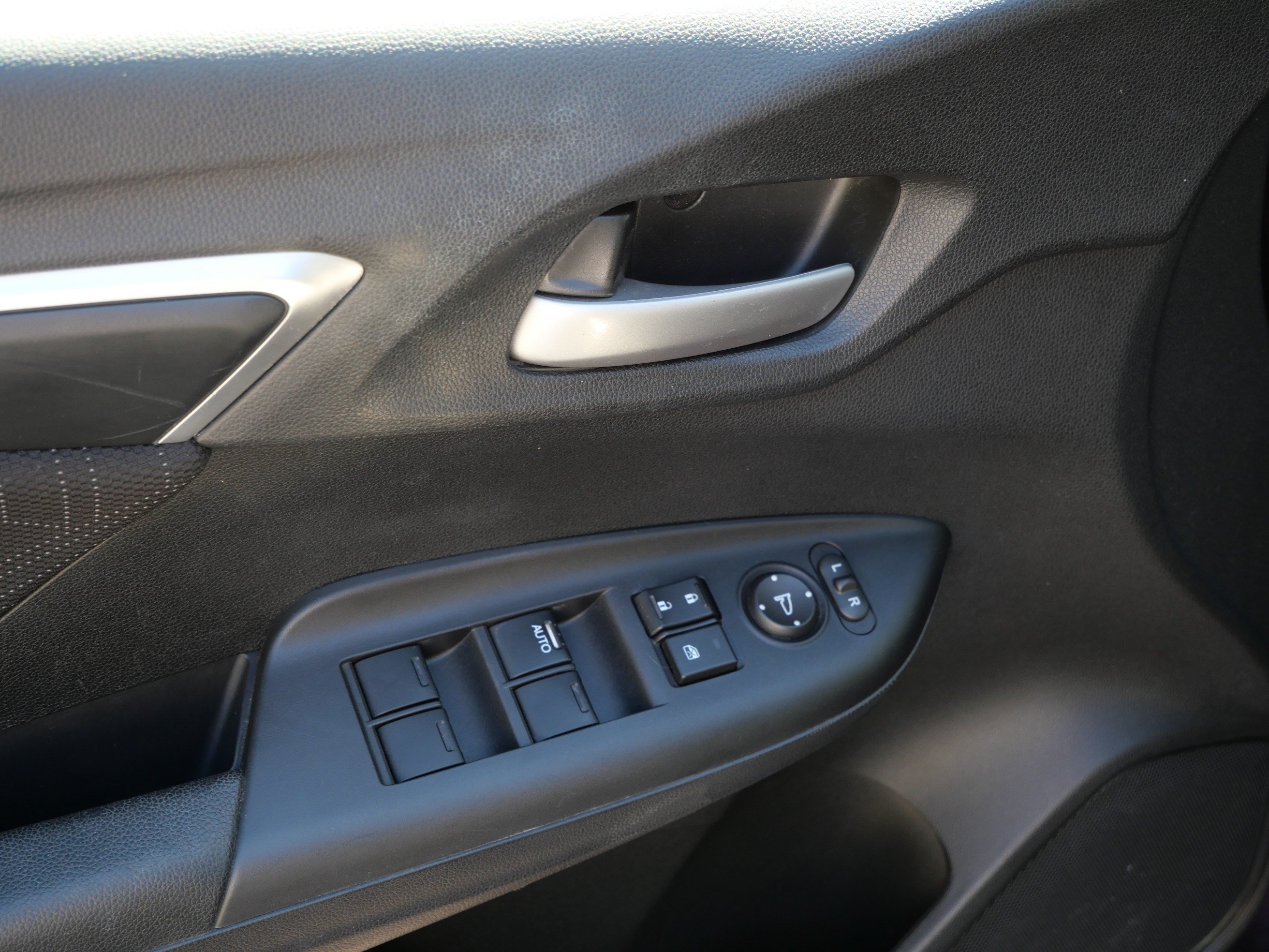 Used 2015 Honda Fit EX image 20