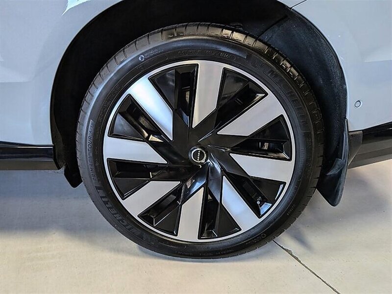 Used 2025 Volvo EX90 Ultra AWD/4WD image 14