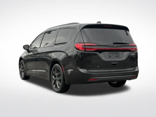 Used 2023 Chrysler Pacifica Touring-L w/ S Appearance Package image 24