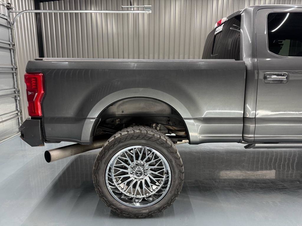 Used 2018 Ford F250 Platinum w/ Platinum Ultimate Package AWD/4WD image 14