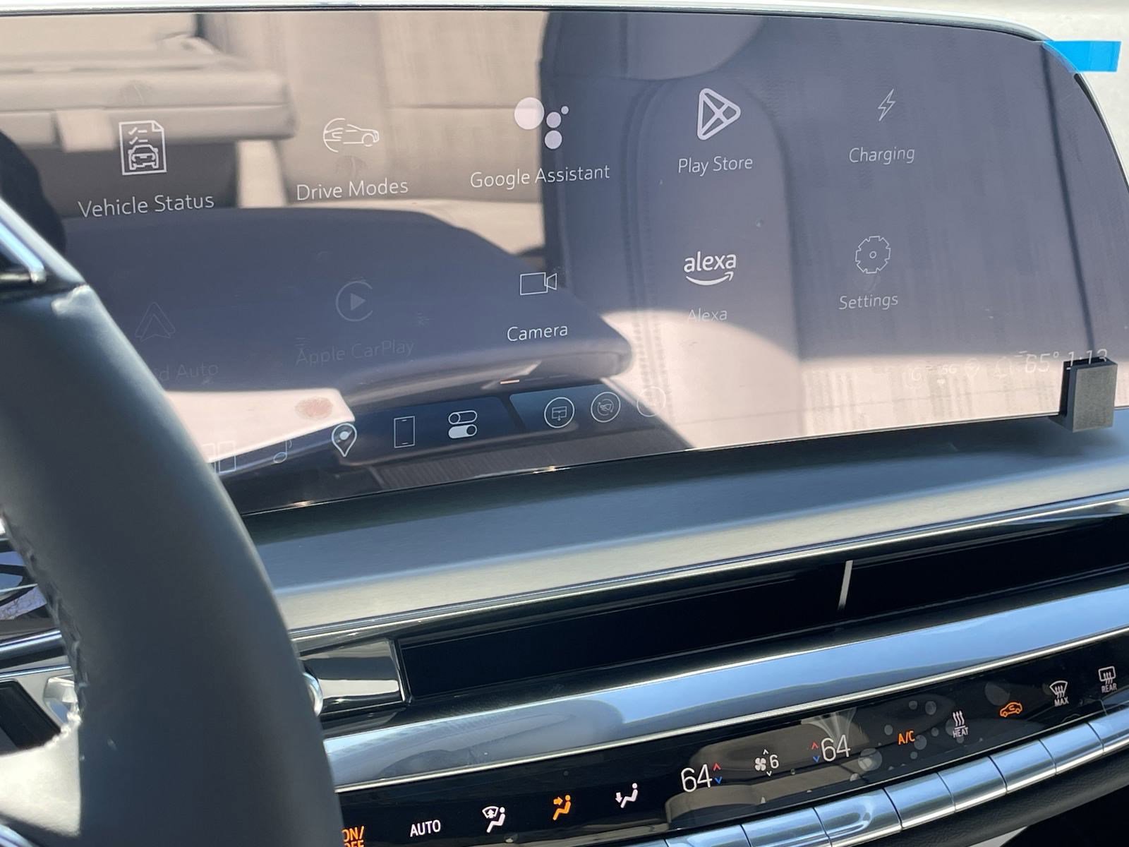 New 2025 Cadillac Lyriq Luxury image 23