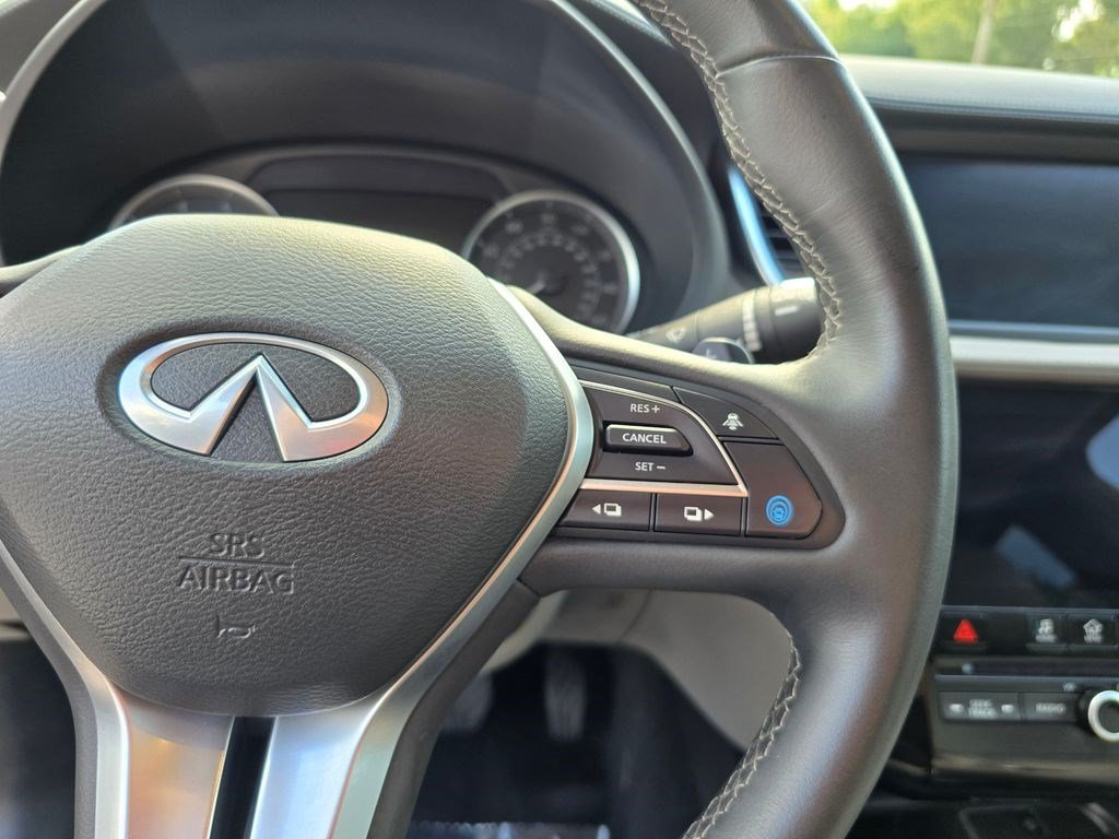 Used 2025 INFINITI QX50 Luxe AWD/4WD image 19
