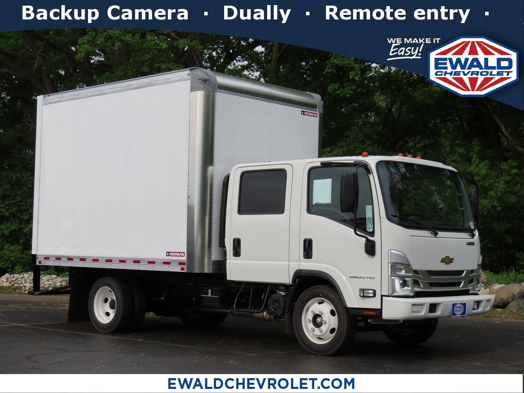 New 2024 Chevrolet Low Cab Forward image 1