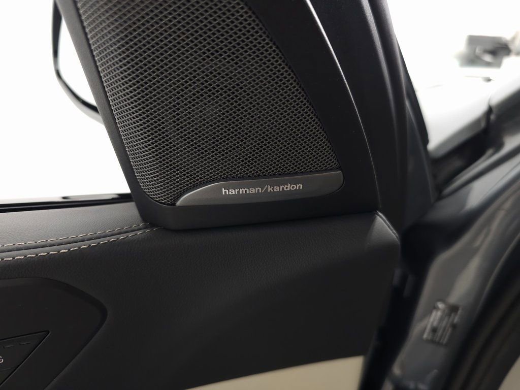 Used 2025 BMW X5 M60i image 17