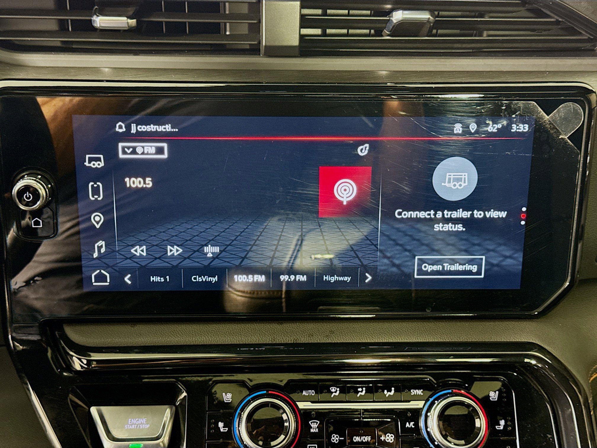 Used 2024 GMC Sierra 2500 AT4 w/ Technology Package image 15