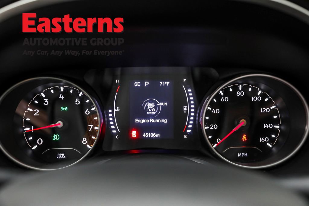 Used 2021 Jeep Compass Latitude w/ Driver Assistance Group image 18